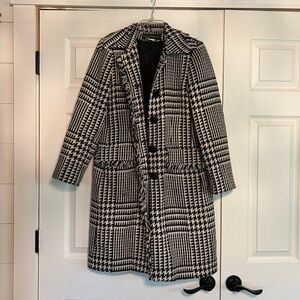 Harve Benard Black and White Houndstooth Trench Coat